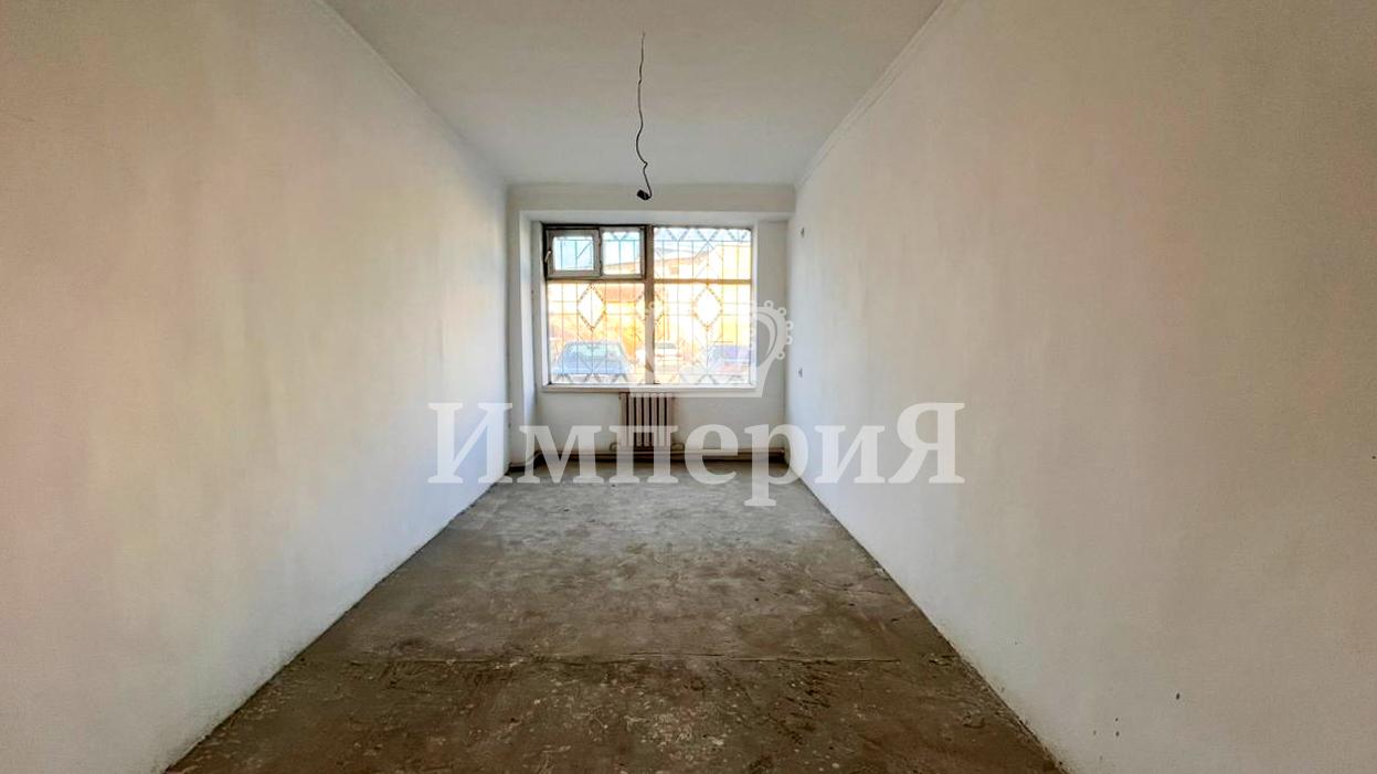 11-комнантный квартира, 200.0 м²,Абая за 65 000 000
