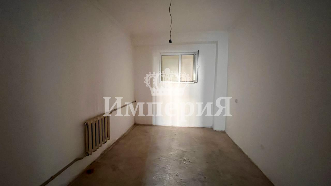 11-комнантный квартира, 200.0 м²,Абая за 65 000 000
