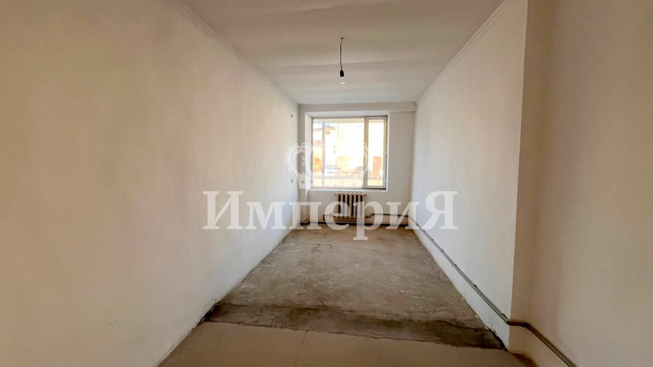 11-комнантный квартира, 200.0 м²,Абая за 65 000 000