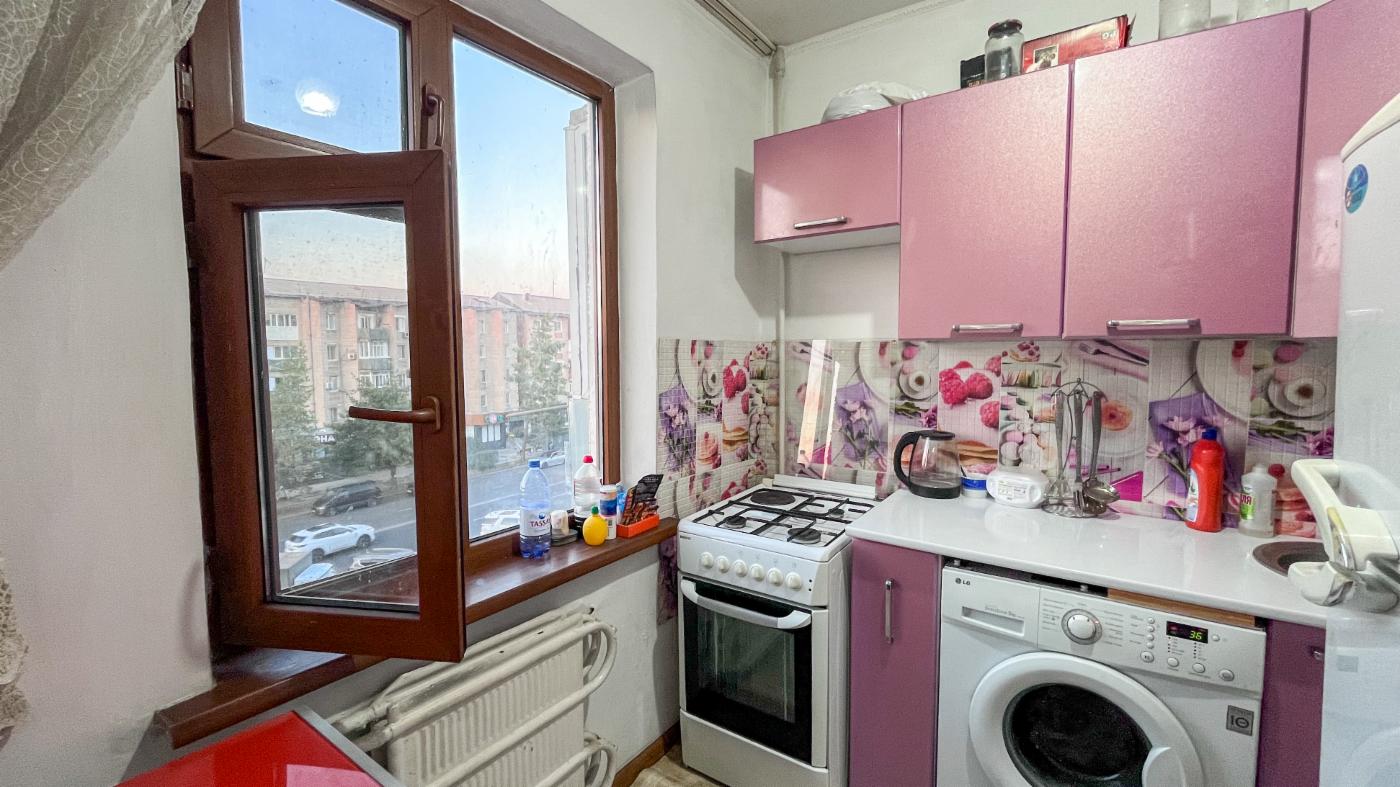 1-комнантная квартира, 31.0 м²,5 мкр за 12 500 000
