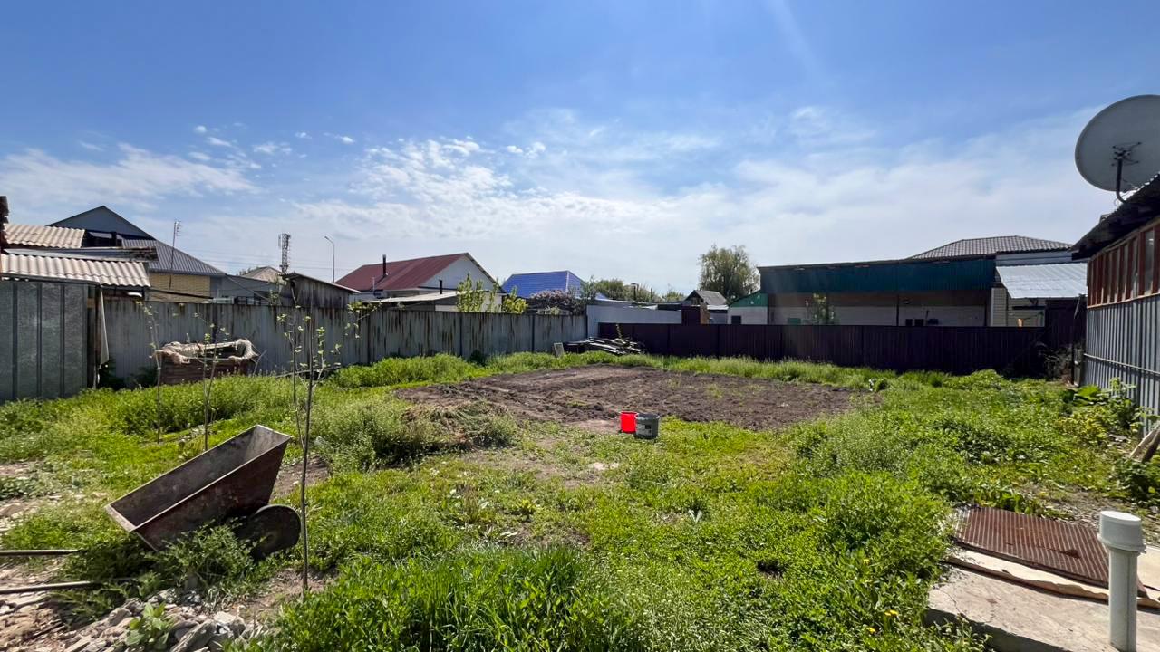 4-комнантный квартира, 110.0 м²,Кастеева за 29 000 000
