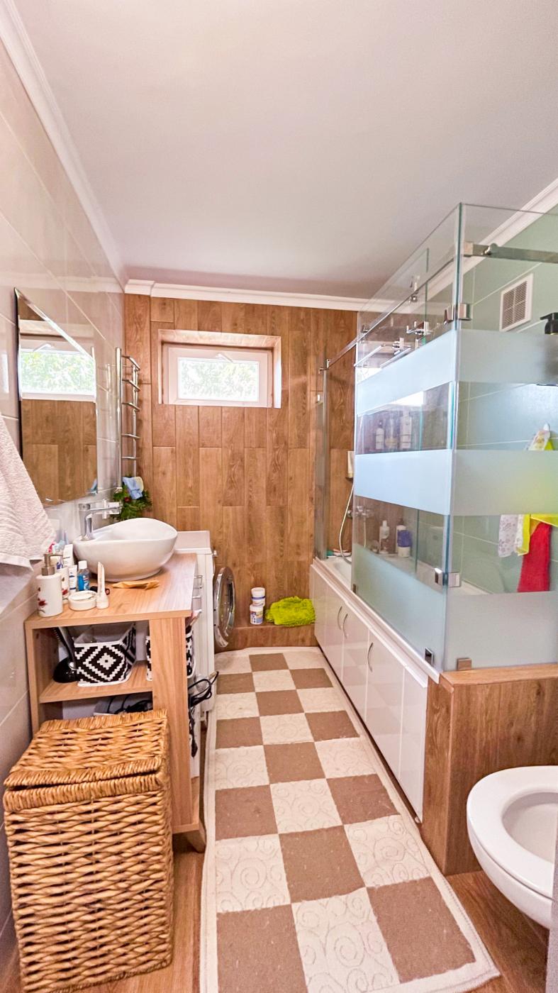 5-комнантная квартира, 96.0 м²,4 мкр за 35 000 000