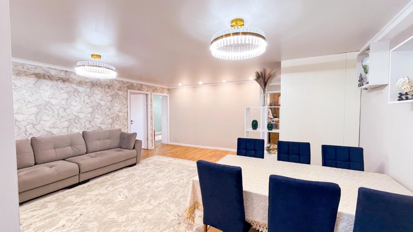 5-комнантная квартира, 96.0 м²,4 мкр за 35 000 000