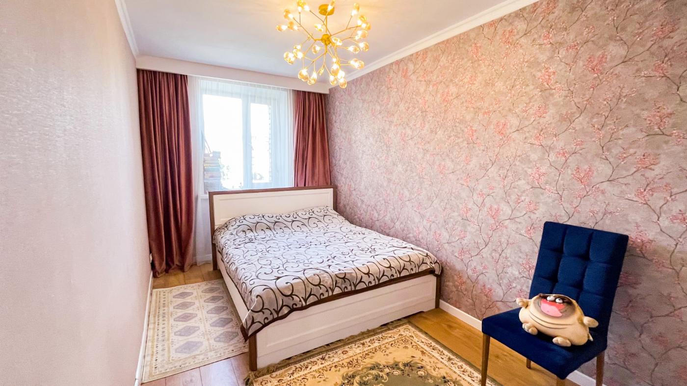 5-комнантная квартира, 96.0 м²,4 мкр за 35 000 000