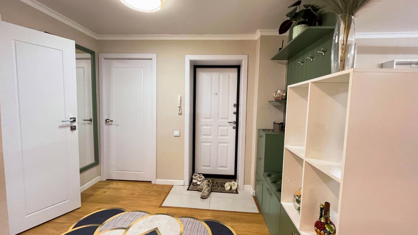 5-комнантная квартира, 100.0 м²,4 мкр за 35 000 000