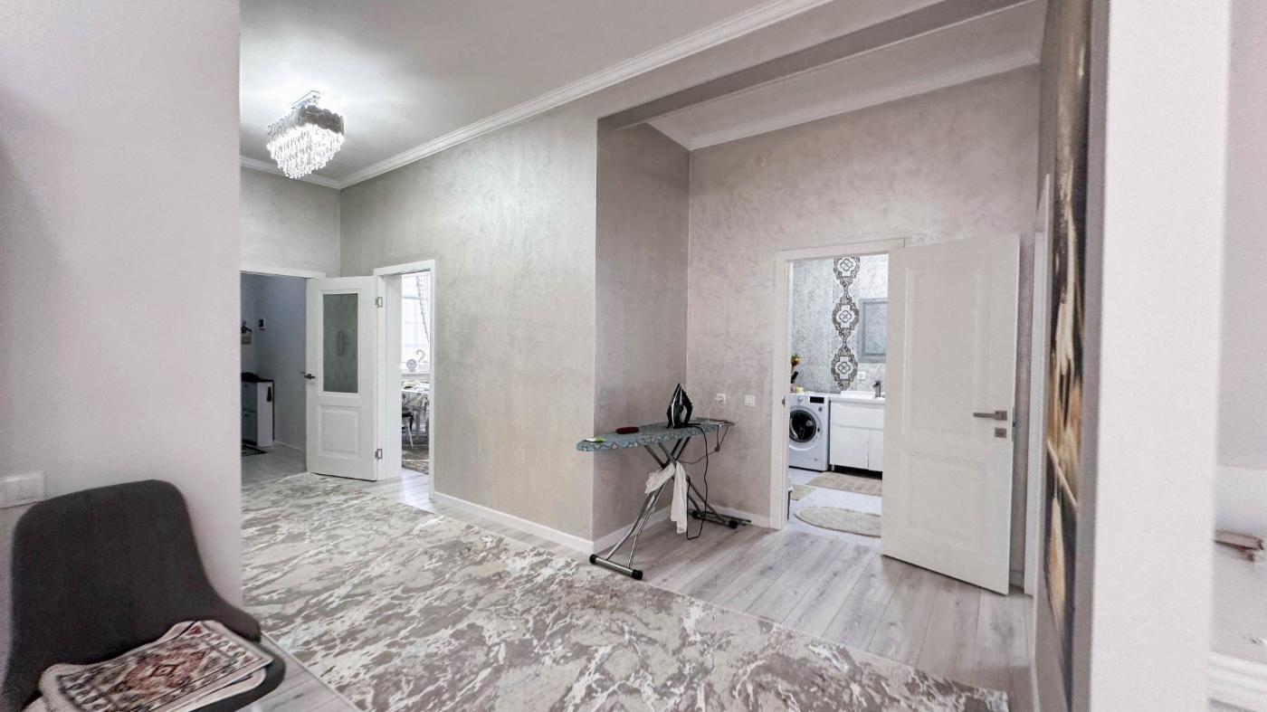 3-комнантный квартира, 105.0 м²,Асановой за 49 000 000