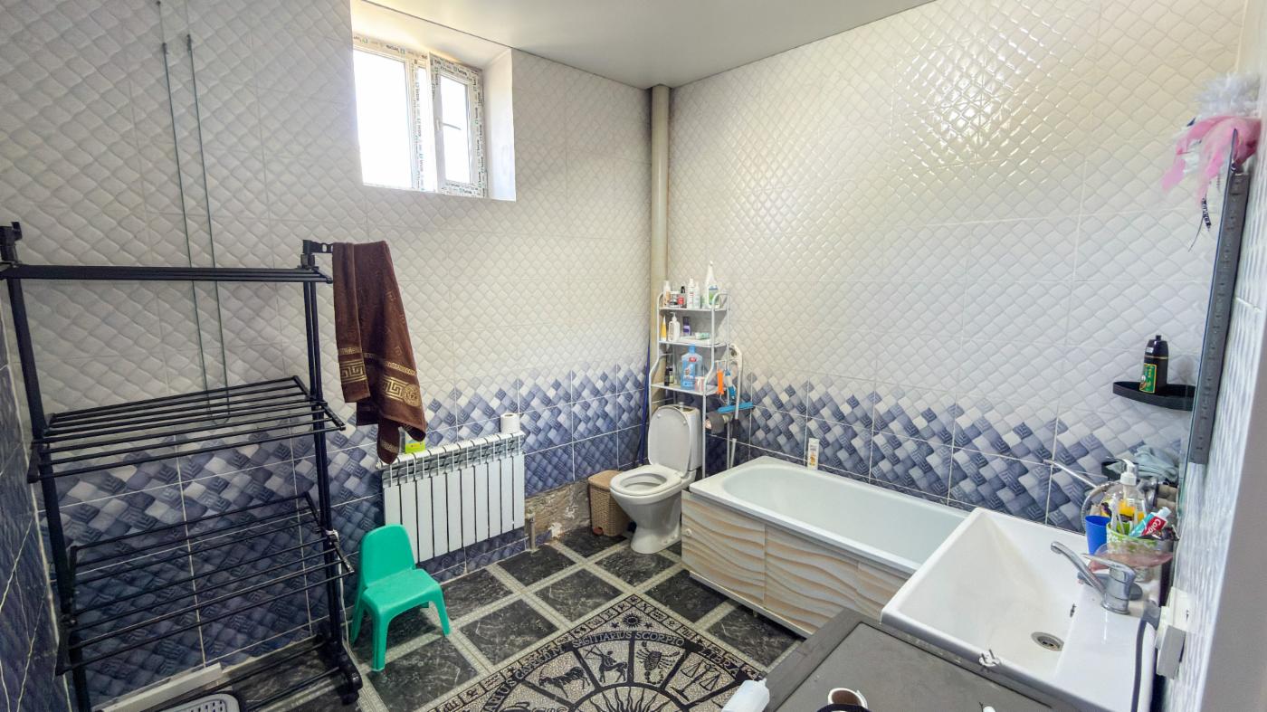 4-комнантный квартира, 202.0 м²,Гайдара за 41 000 000