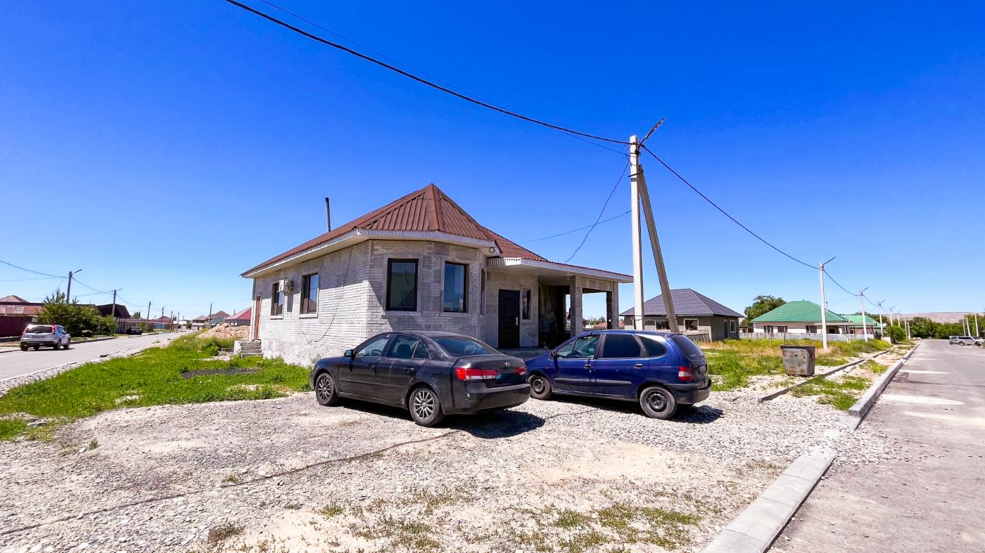 4-комнантный квартира, 140.0 м²,Жана Коныс за 25 000 000