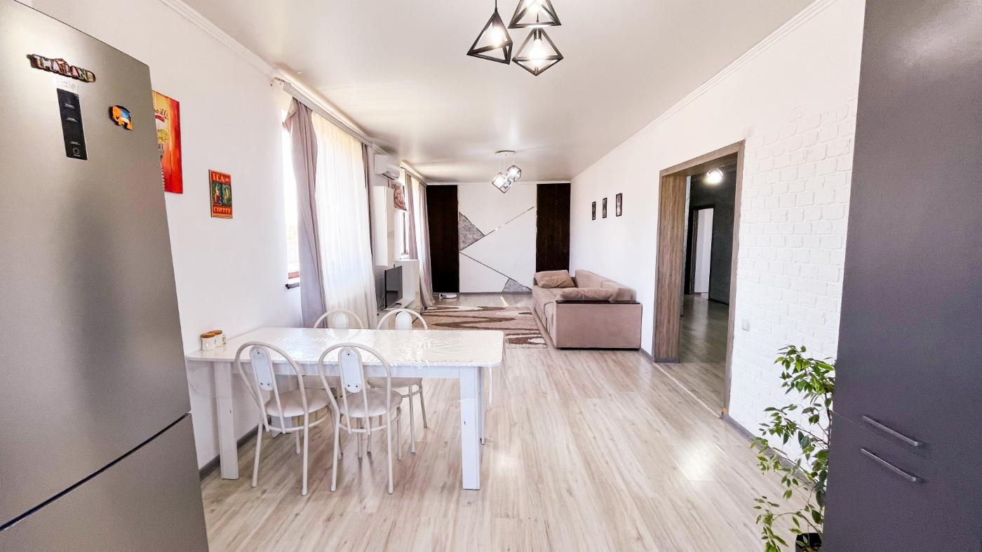 4-комнантный квартира, 140.0 м²,Жана Коныс за 25 000 000