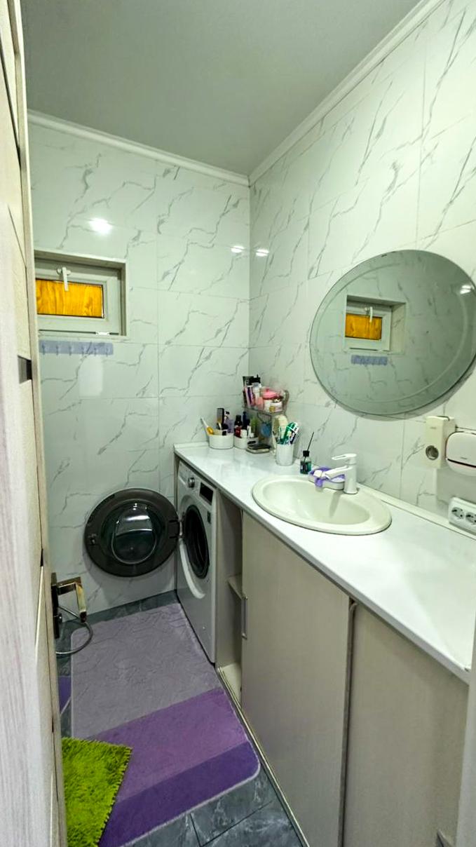 4-комнантный квартира, 86.0 м²,Курманова за 24 000 000