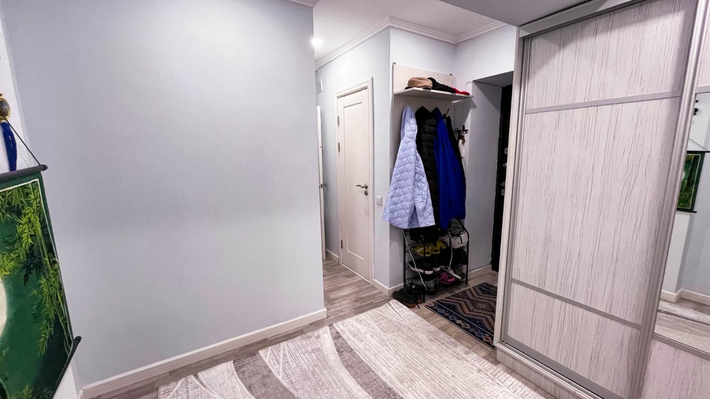 3-комнантная квартира, 71.0 м²,Красина за 25 000 000