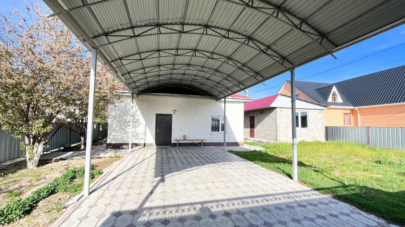 7-комнантный квартира, 200.0 м²,Сыртанова за 37 000 000