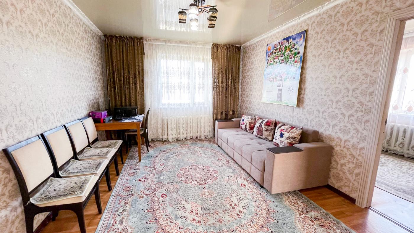 7-комнантный квартира, 200.0 м²,Сыртанова за 37 000 000