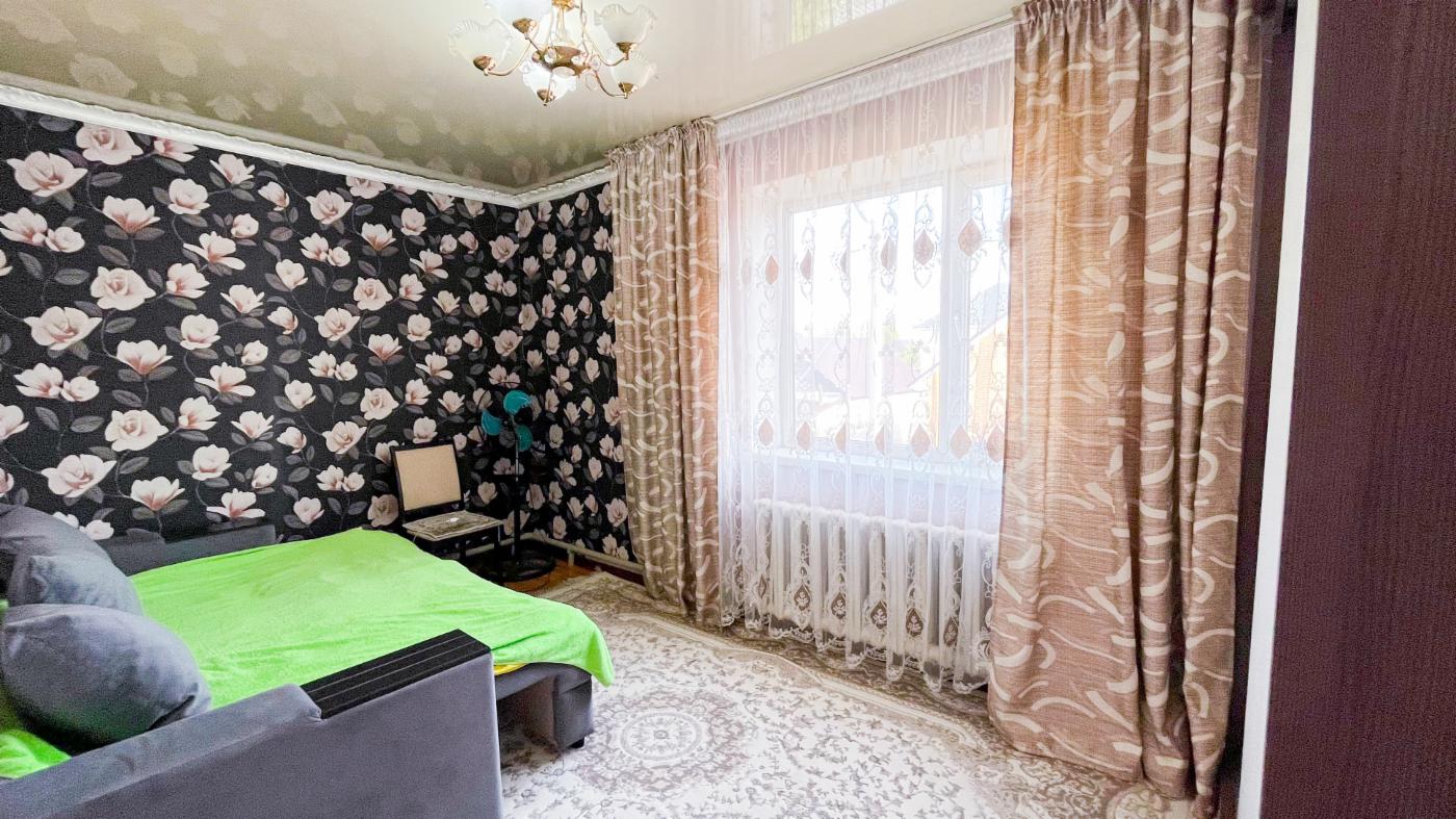 7-комнантный квартира, 200.0 м²,Сыртанова за 37 000 000