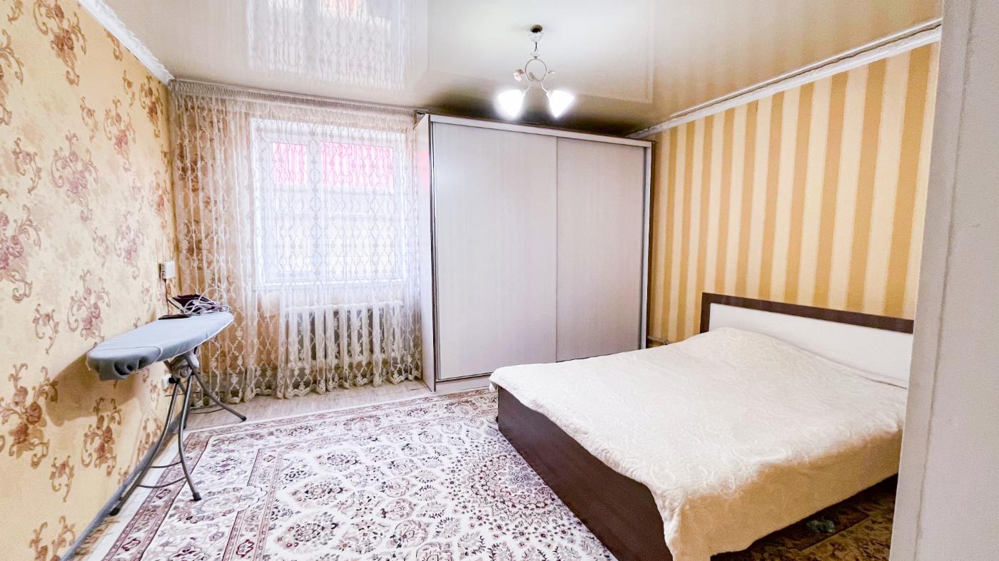 7-комнантный квартира, 200.0 м²,Сыртанова за 37 000 000