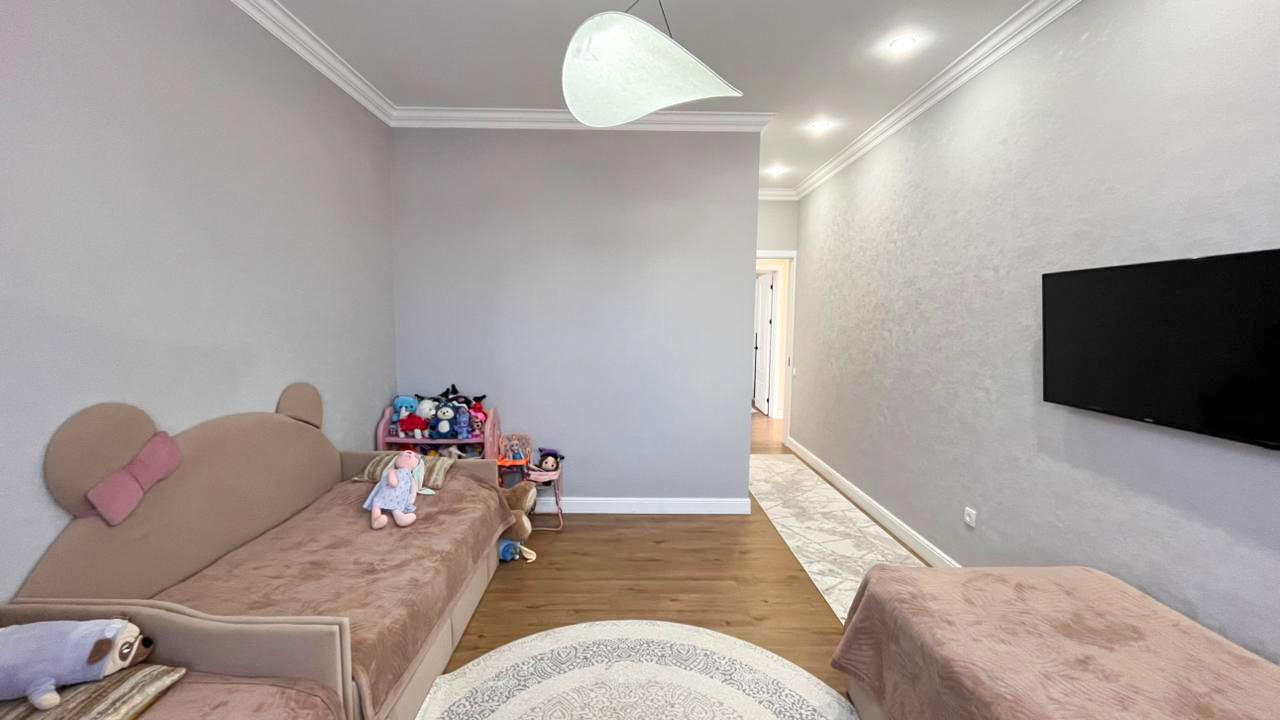 4-комнантный квартира, 137.0 м²,Косманавтов за 45 000 000