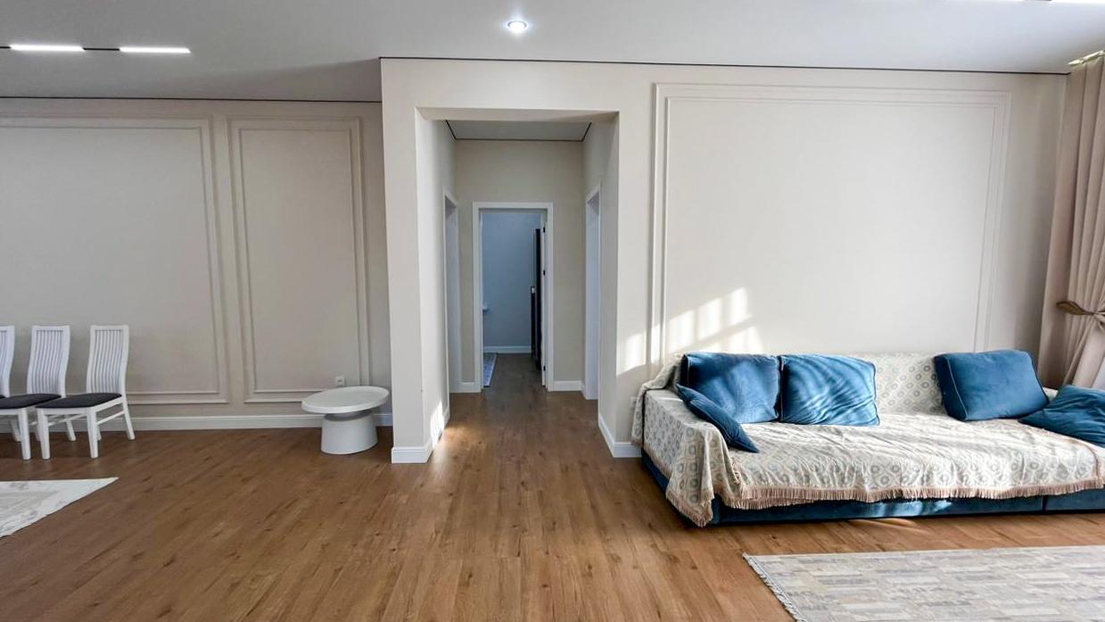 4-комнантный квартира, 137.0 м²,Косманавтов за 45 000 000