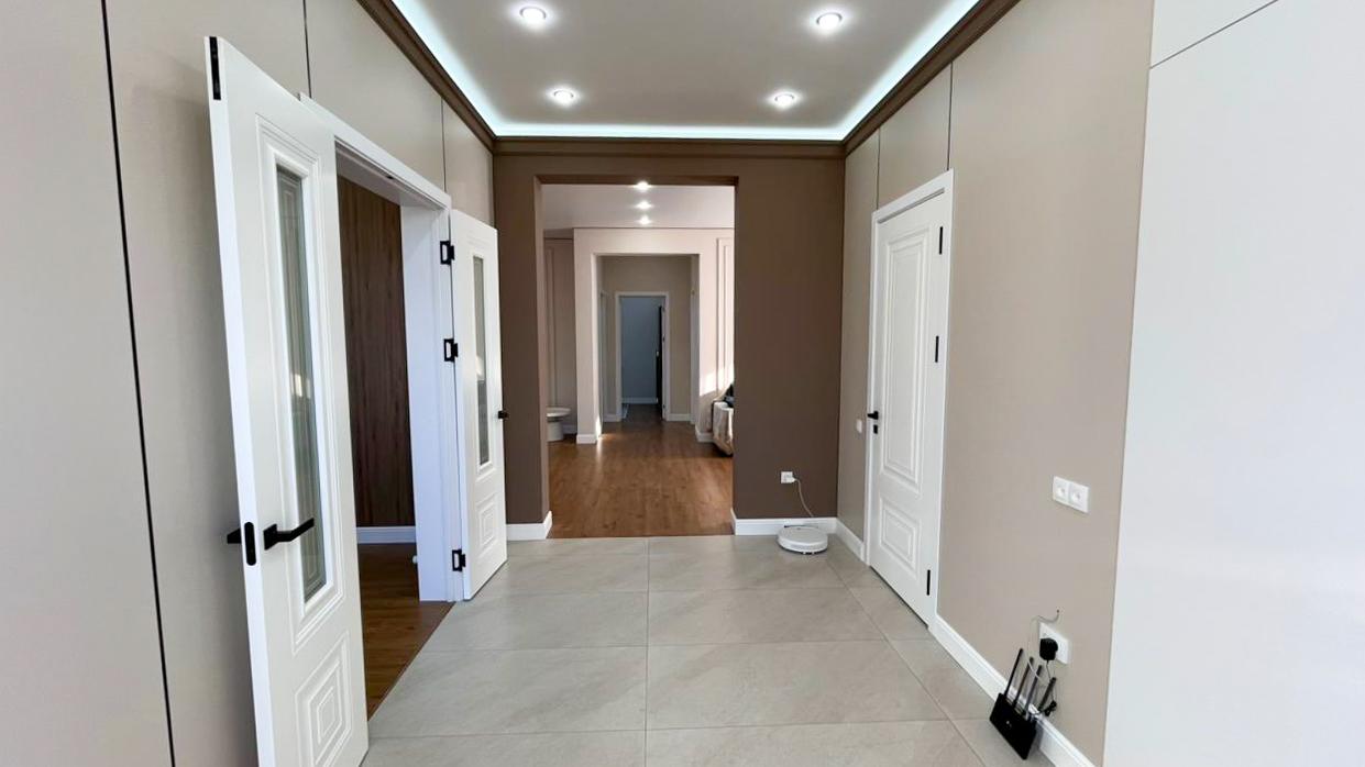 4-комнантный квартира, 137.0 м²,Косманавтов за 45 000 000