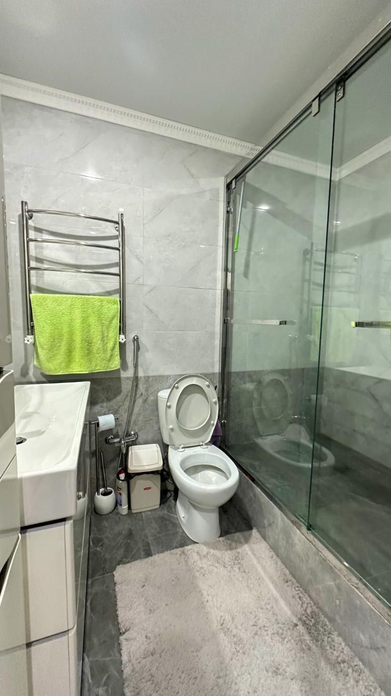 8-комнантный квартира, 290.0 м²,Гагарина за 135 000 000