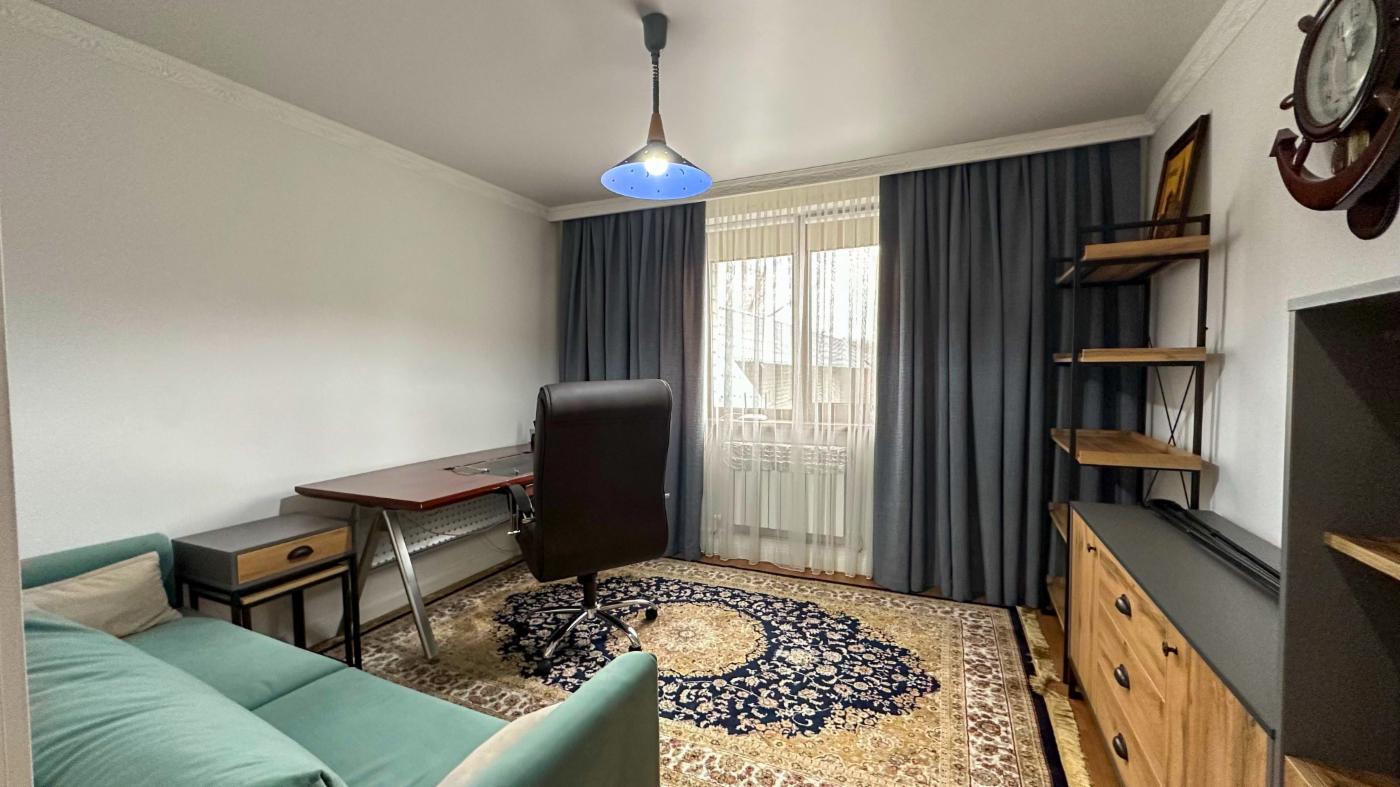 8-комнантный квартира, 290.0 м²,Гагарина за 135 000 000