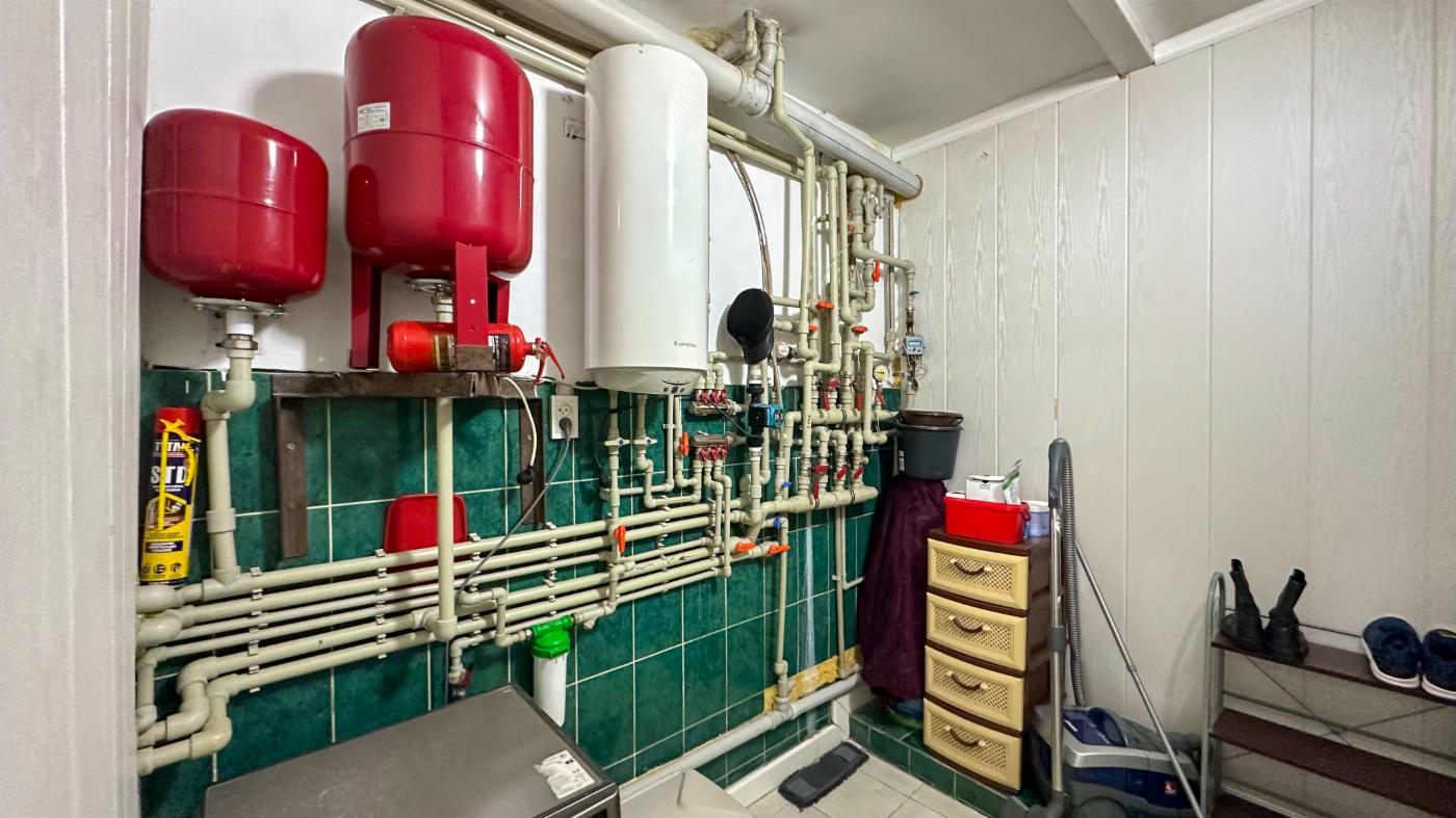 8-комнантный квартира, 290.0 м²,Гагарина за 135 000 000