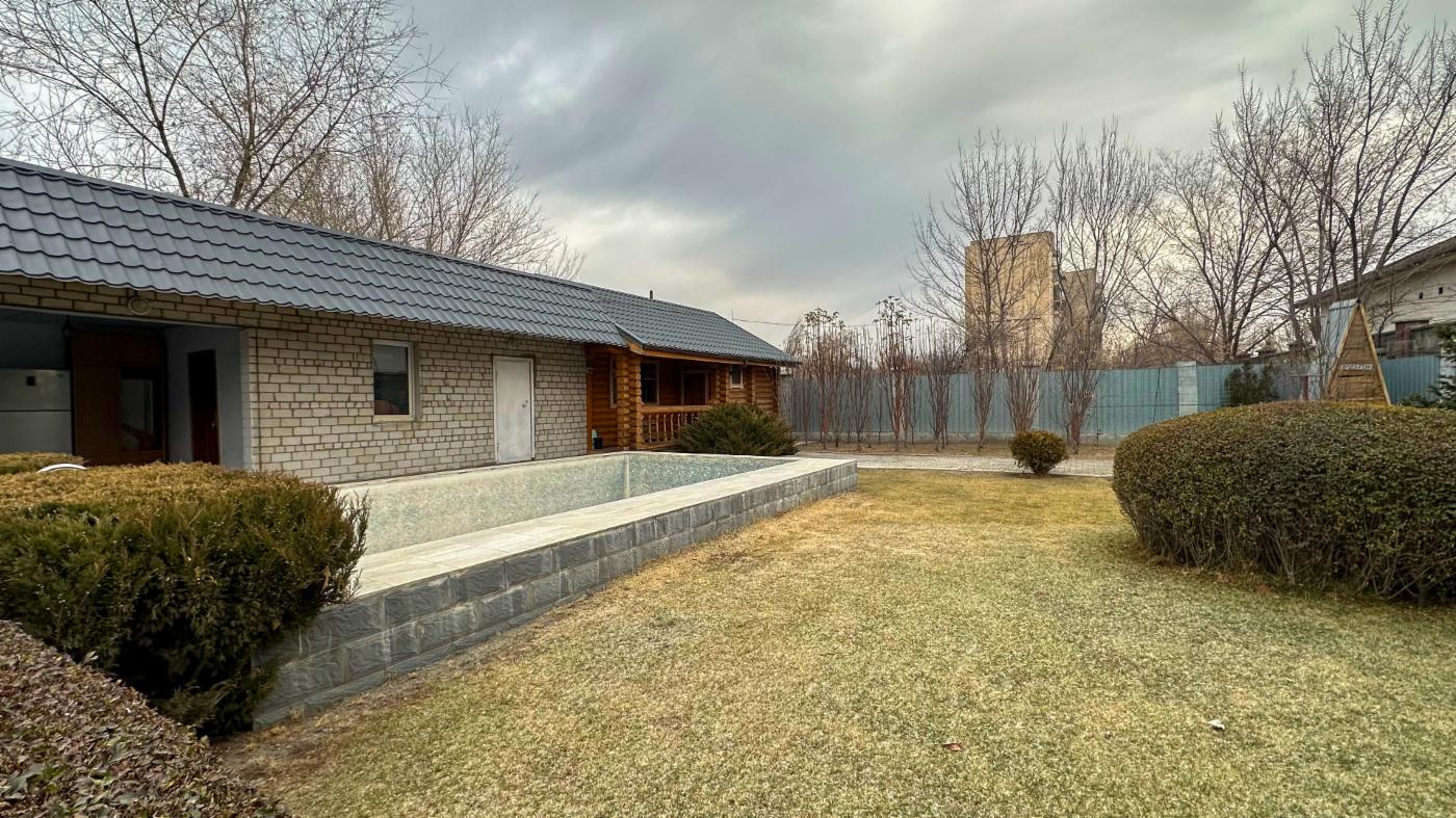 8-комнантный квартира, 290.0 м²,Гагарина за 135 000 000