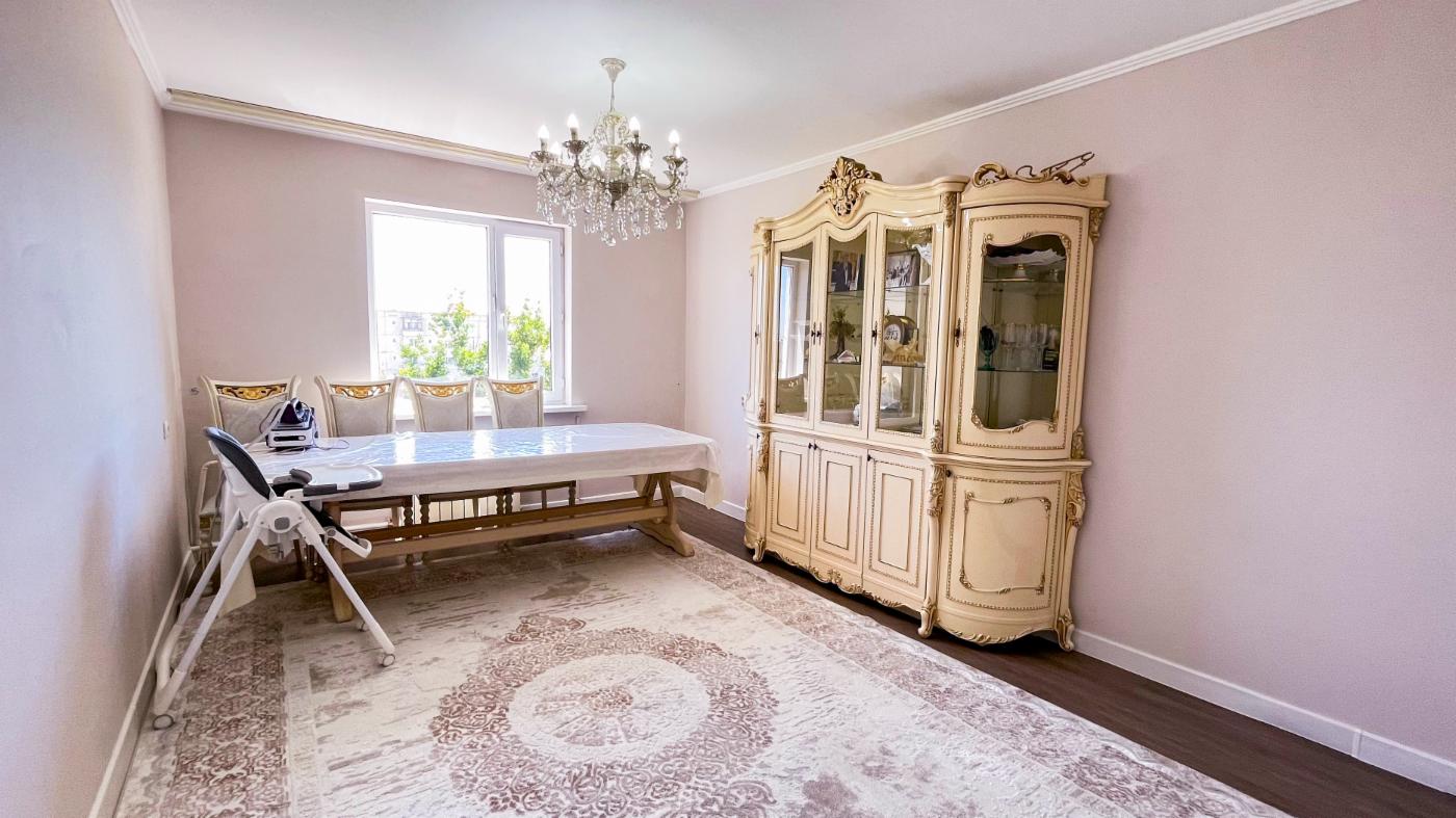 5-комнантная квартира, 107.0 м²,3 мкр за 32 000 000