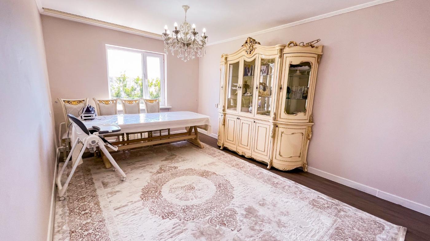 5-комнантная квартира, 107.0 м²,Мушелтой за 31 000 000