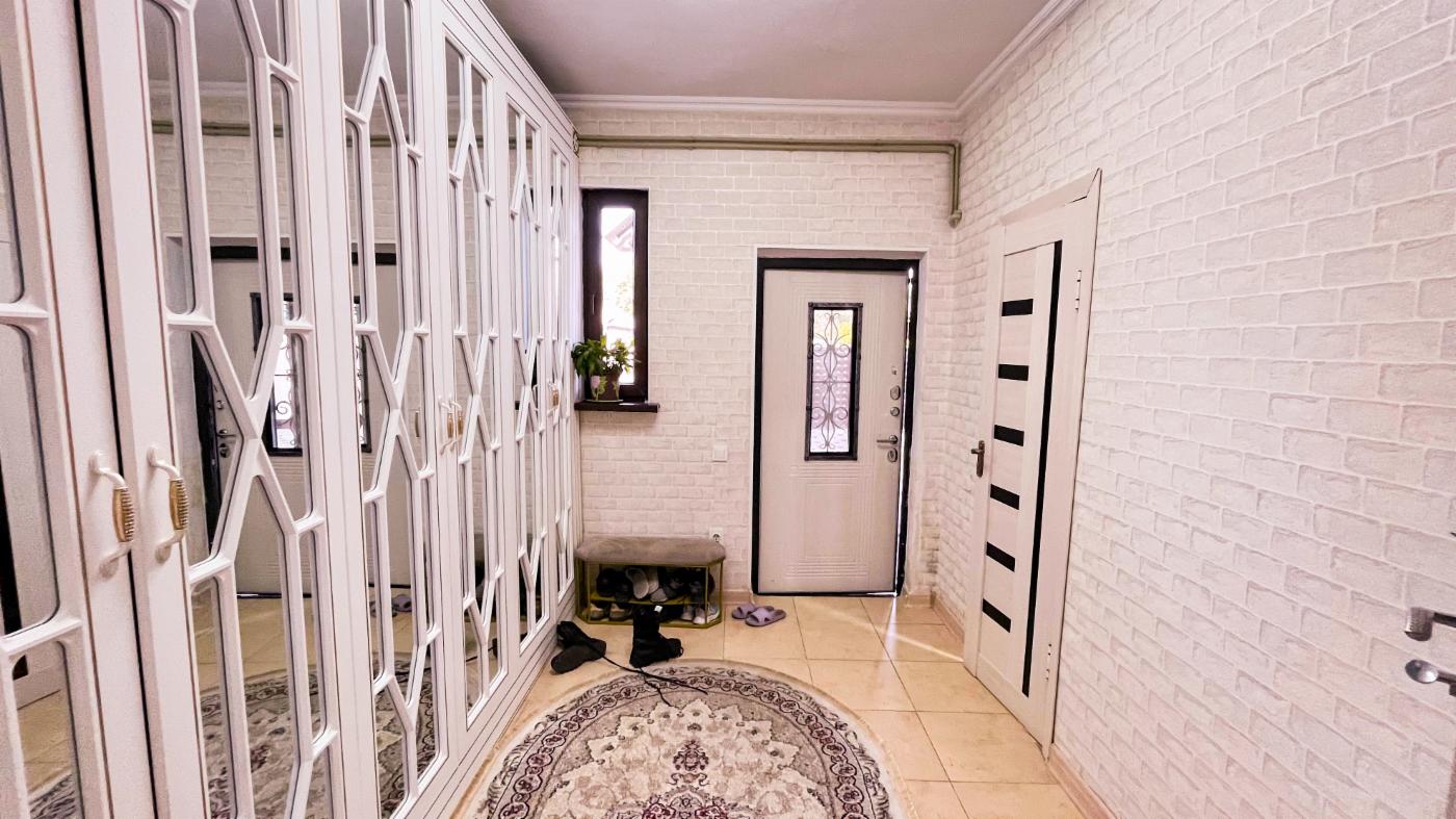 5-комнантный квартира, 230.0 м²,Маяковского за 60 000 000