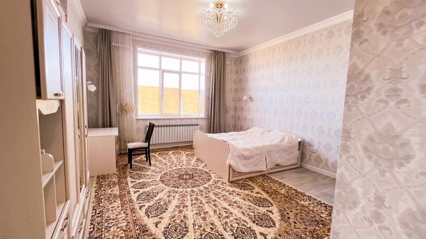 4-комнантная квартира, 190.0 м²,Каратал за 85 000 000