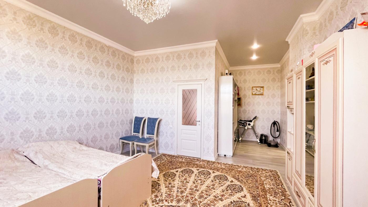 4-комнантная квартира, 190.0 м²,Каратал за 85 000 000