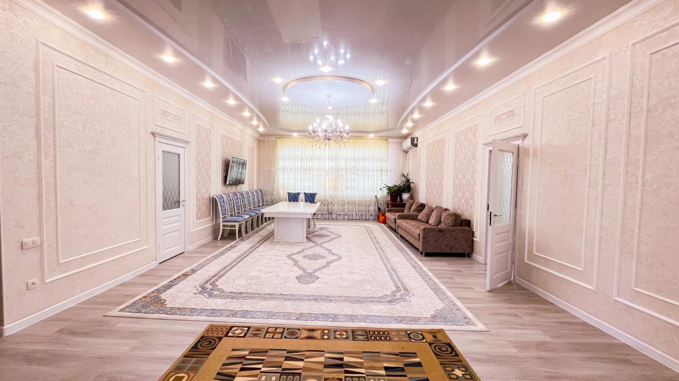 4-комнантная квартира, 190.0 м²,Каратал за 85 000 000