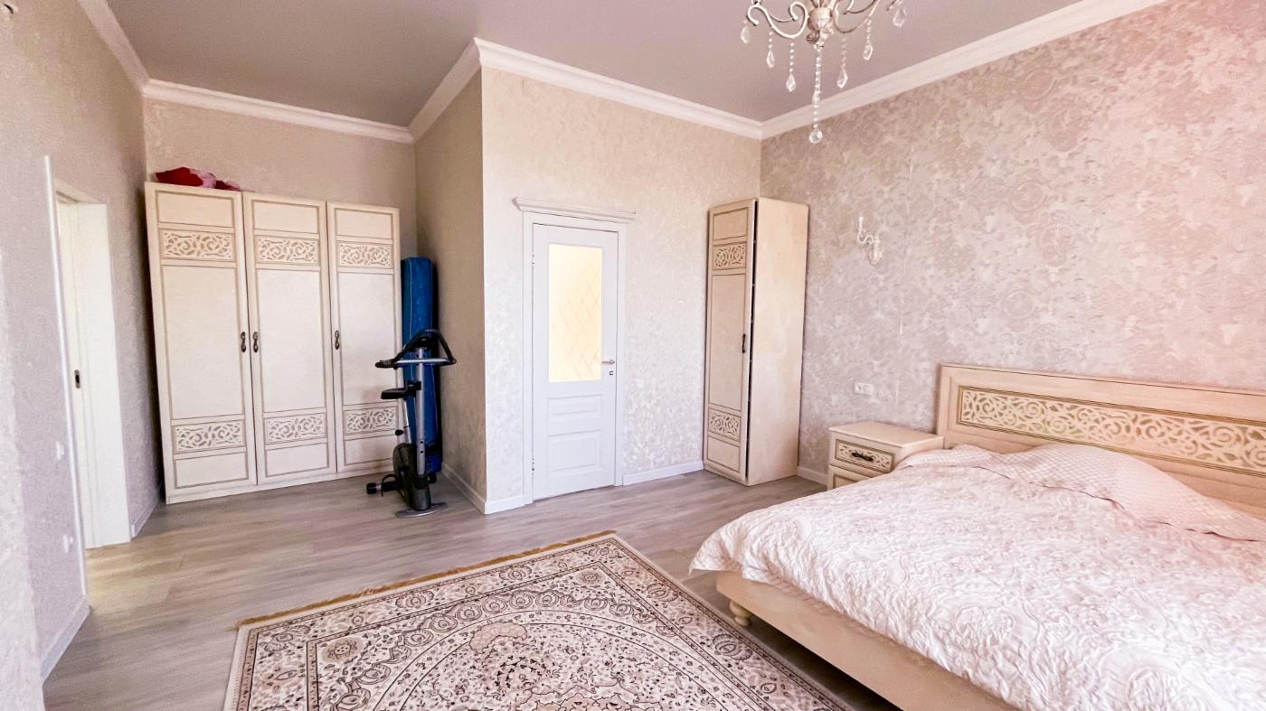 4-комнантная квартира, 190.0 м²,Каратал за 85 000 000