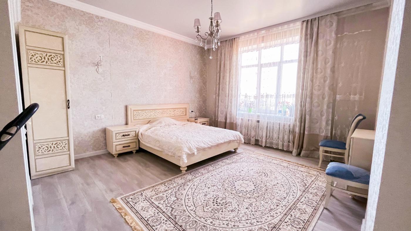 4-комнантная квартира, 190.0 м²,Каратал за 85 000 000