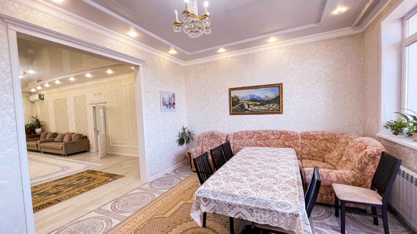 4-комнантная квартира, 190.0 м²,Каратал за 85 000 000