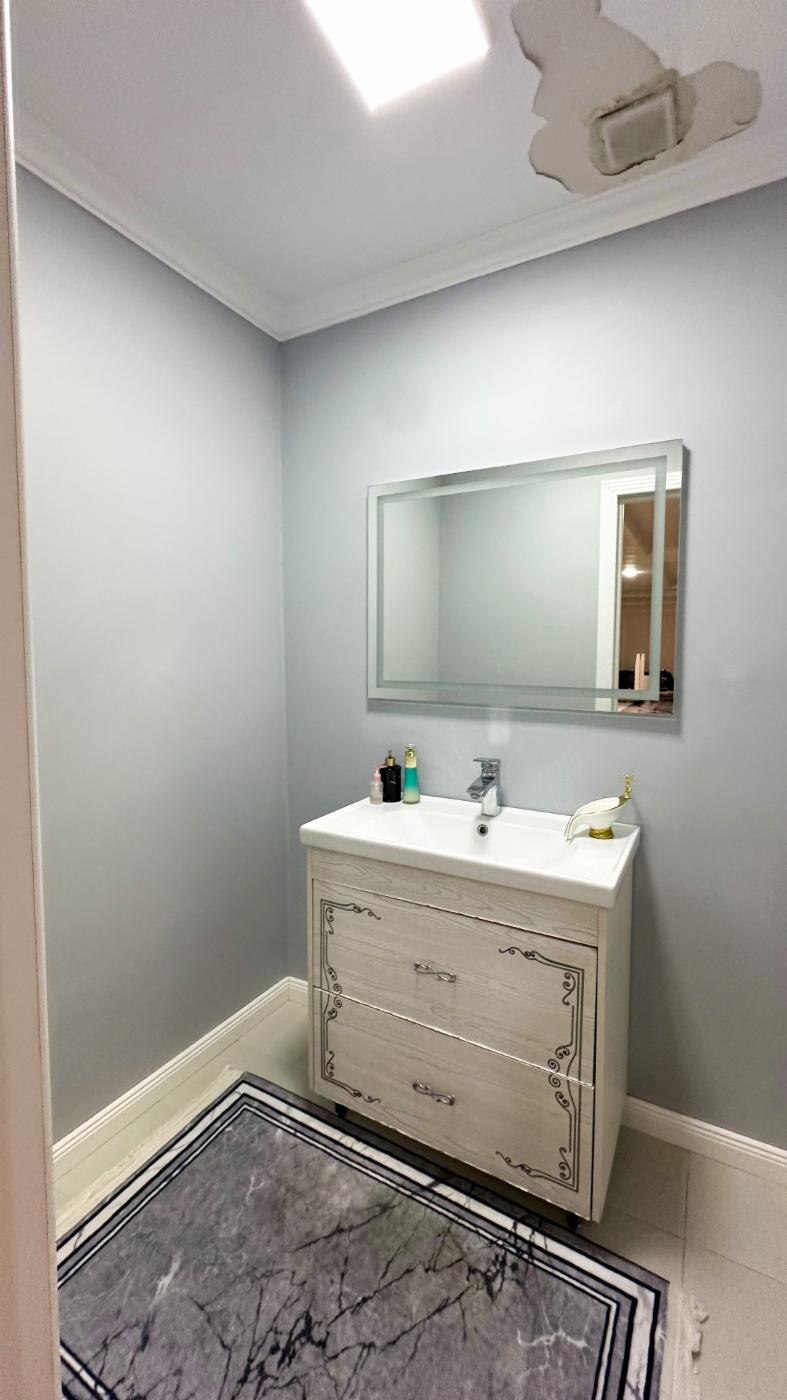 6-комнантный квартира, 220.0 м²,Салтанат за 140 000 000