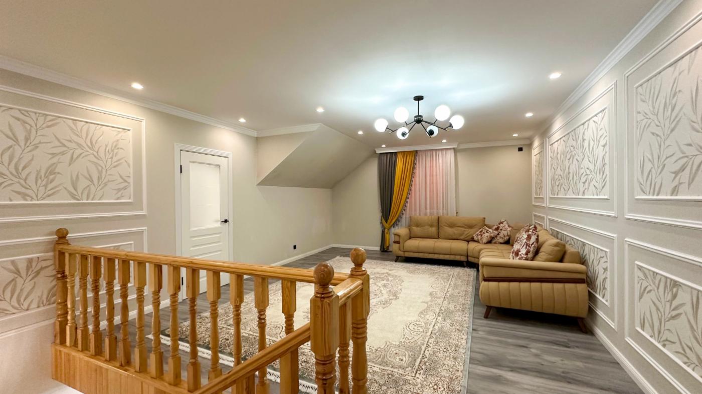 6-комнантный квартира, 220.0 м²,Салтанат за 140 000 000