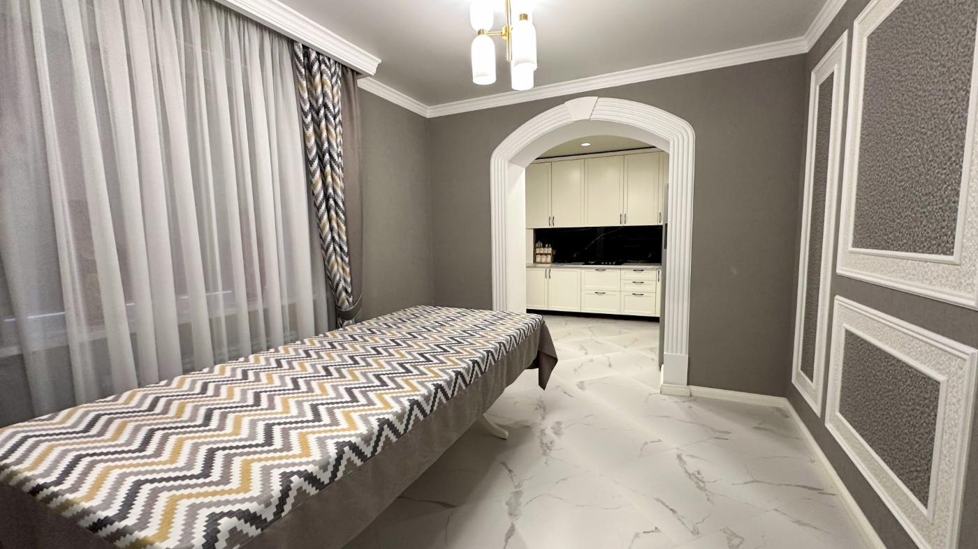 6-комнантный квартира, 220.0 м²,Салтанат за 140 000 000