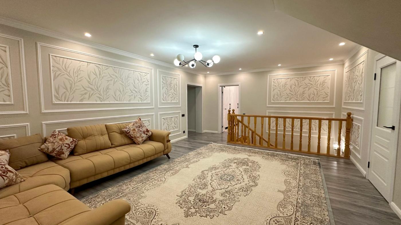 6-комнантный квартира, 220.0 м²,Салтанат за 140 000 000