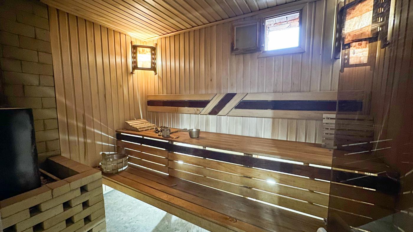 6-комнантный квартира, 220.0 м²,Салтанат за 140 000 000