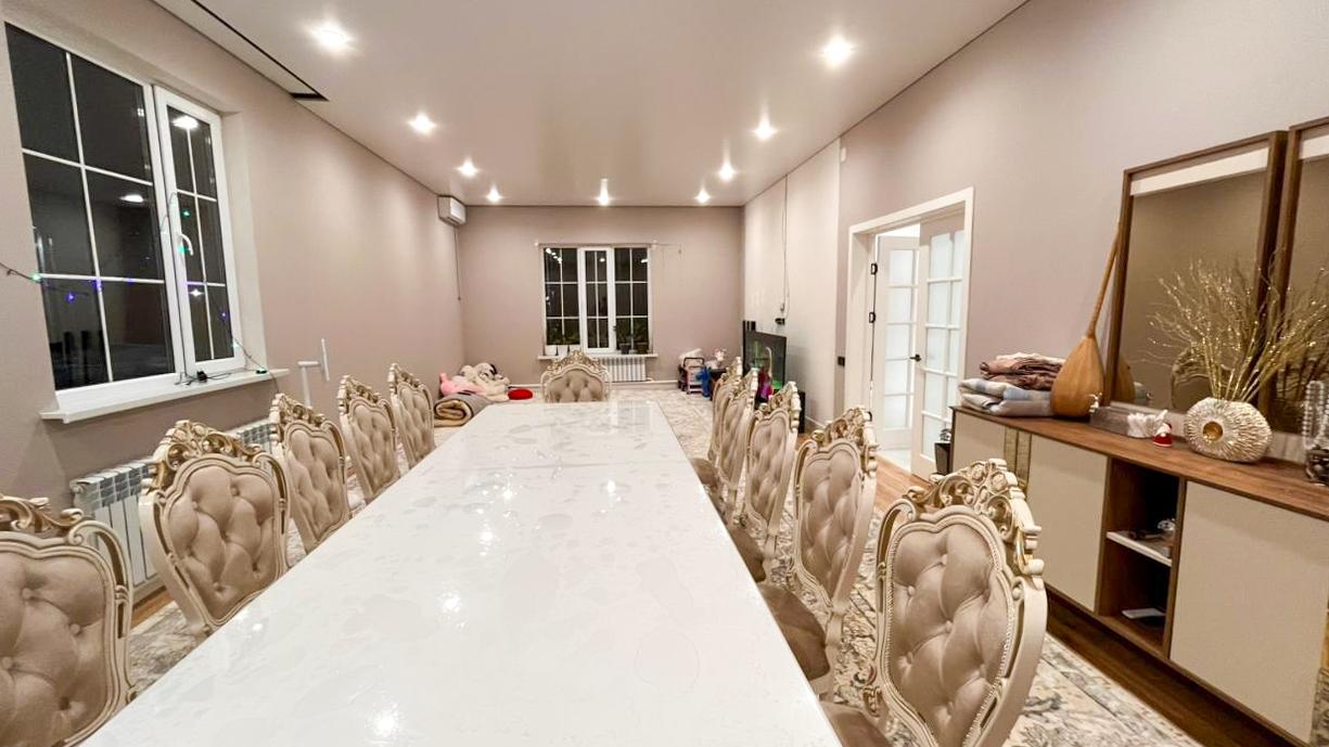 5-комнантный квартира, 200.0 м²,Жиенкулова за 53 000 000