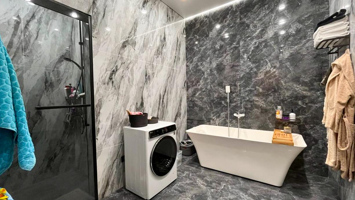 5-комнантный квартира, 200.0 м²,Жиенкулова за 53 000 000