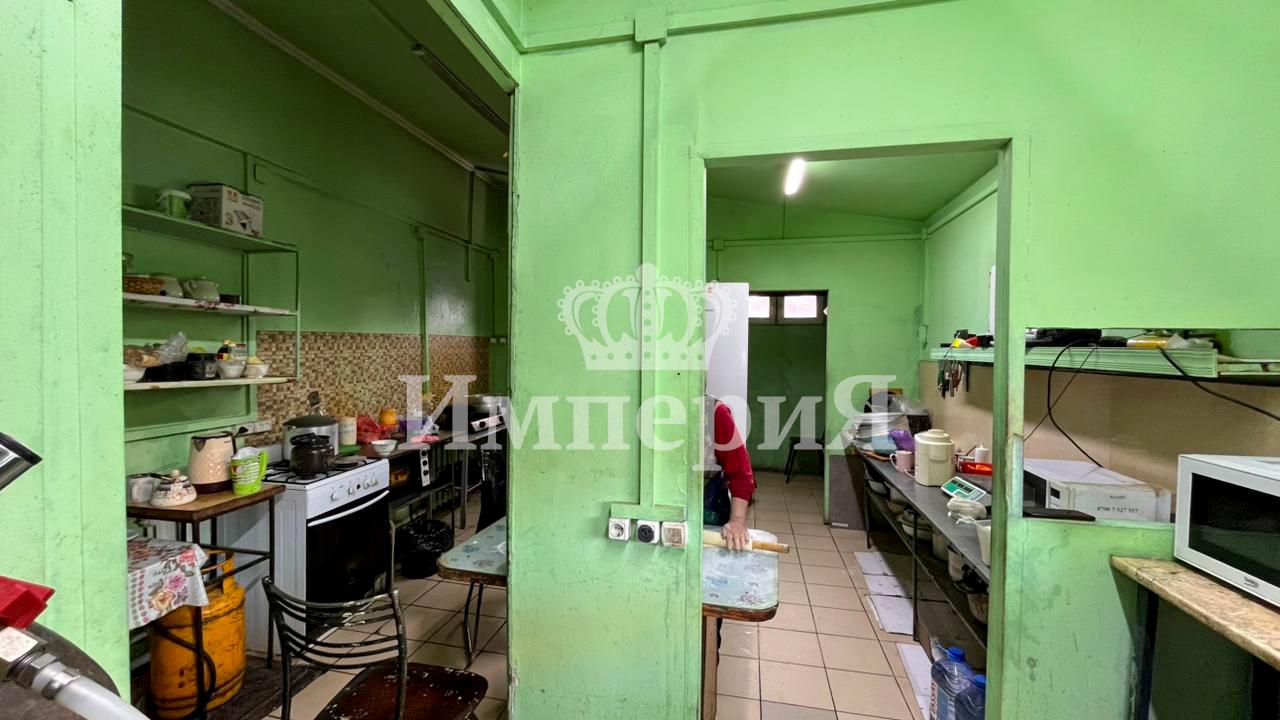 5-комнантный квартира, 300.0 м²,Курманова за 200 000 000