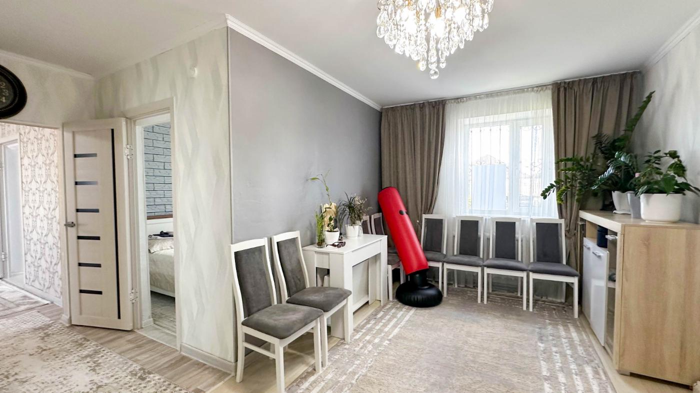 6-комнантный квартира, 130.0 м²,Виноградова за 21 000 000
